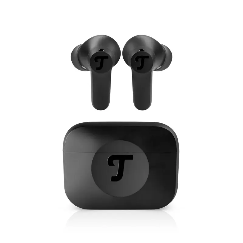 Wireless earbuds with charging case